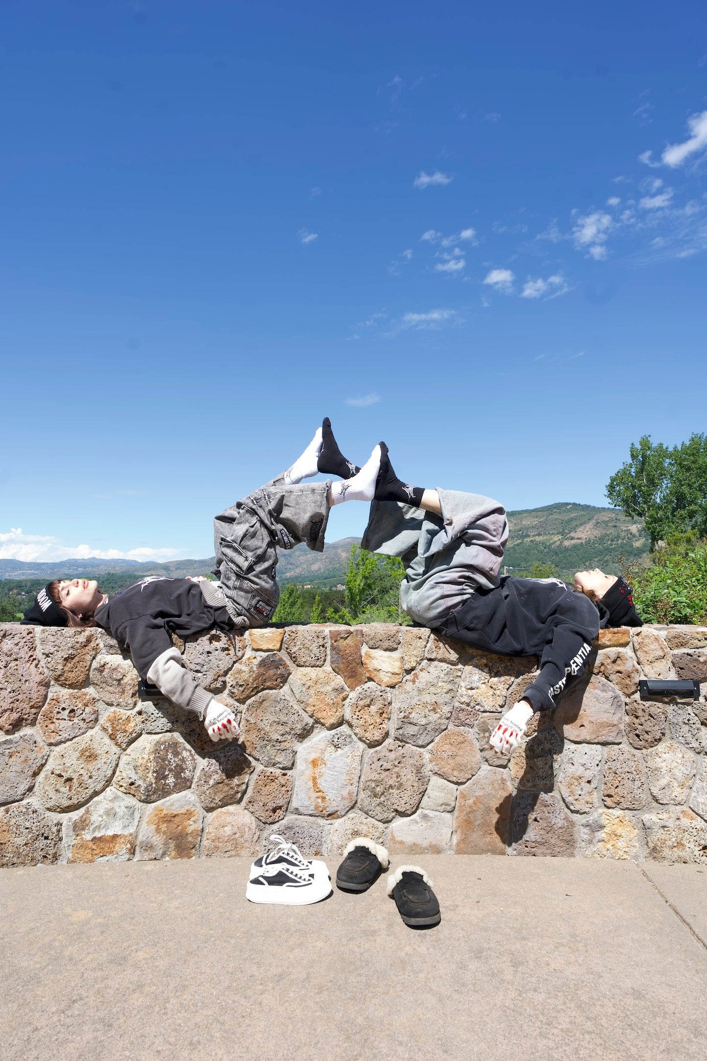B44-V-SG: DROP 1 – Metal Logo Socks