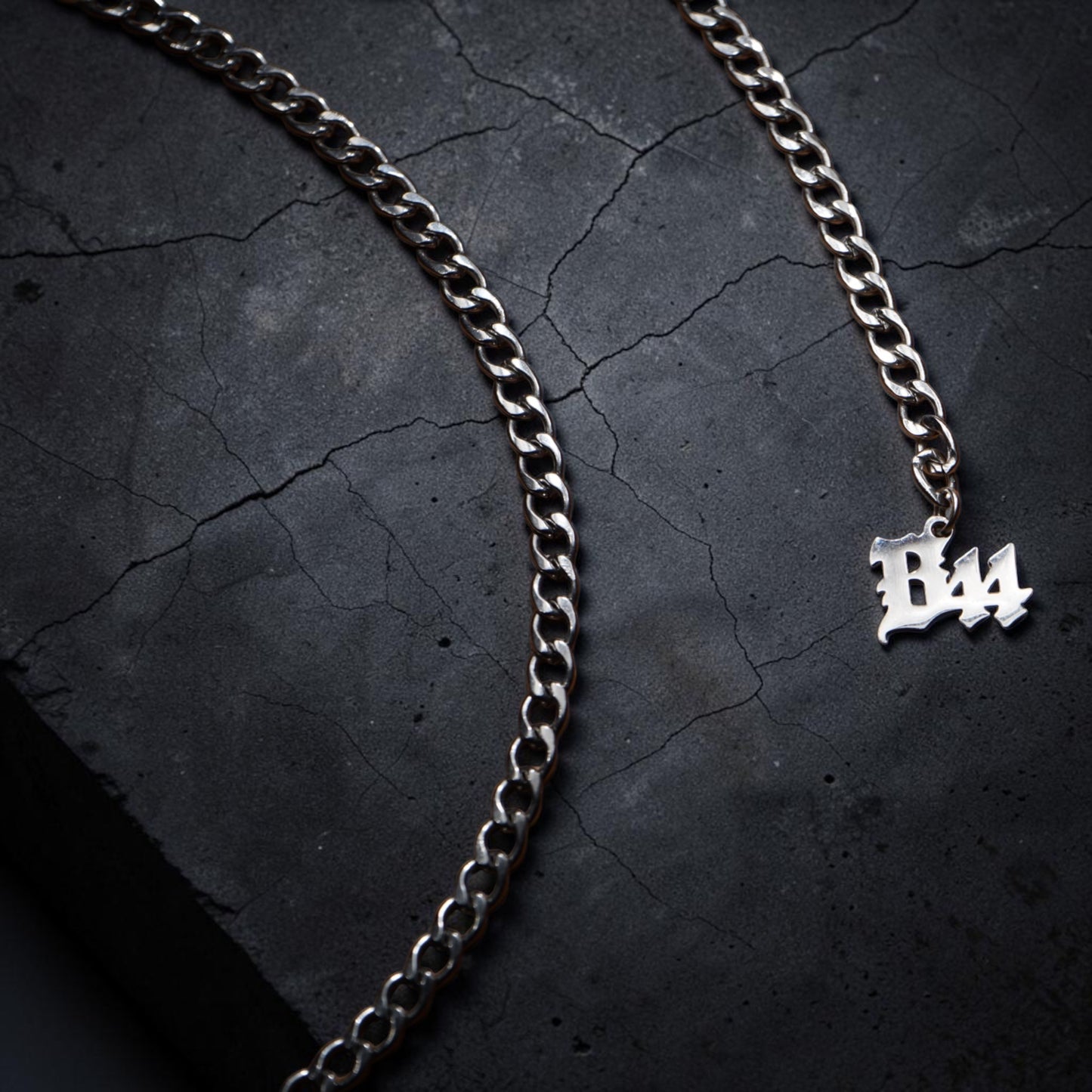 B44-V-SG: DROP 4 – DVRKLING Necklace